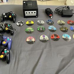 GAMECUBE W/ 16 EPIC RARE THROWBACK GAMES & 4 CONTROLLERS