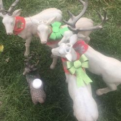 Garden Decoration Deers 5 Total One Is Candle Holder 