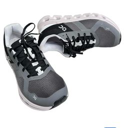 On Running Cloudrunner Sneakers
