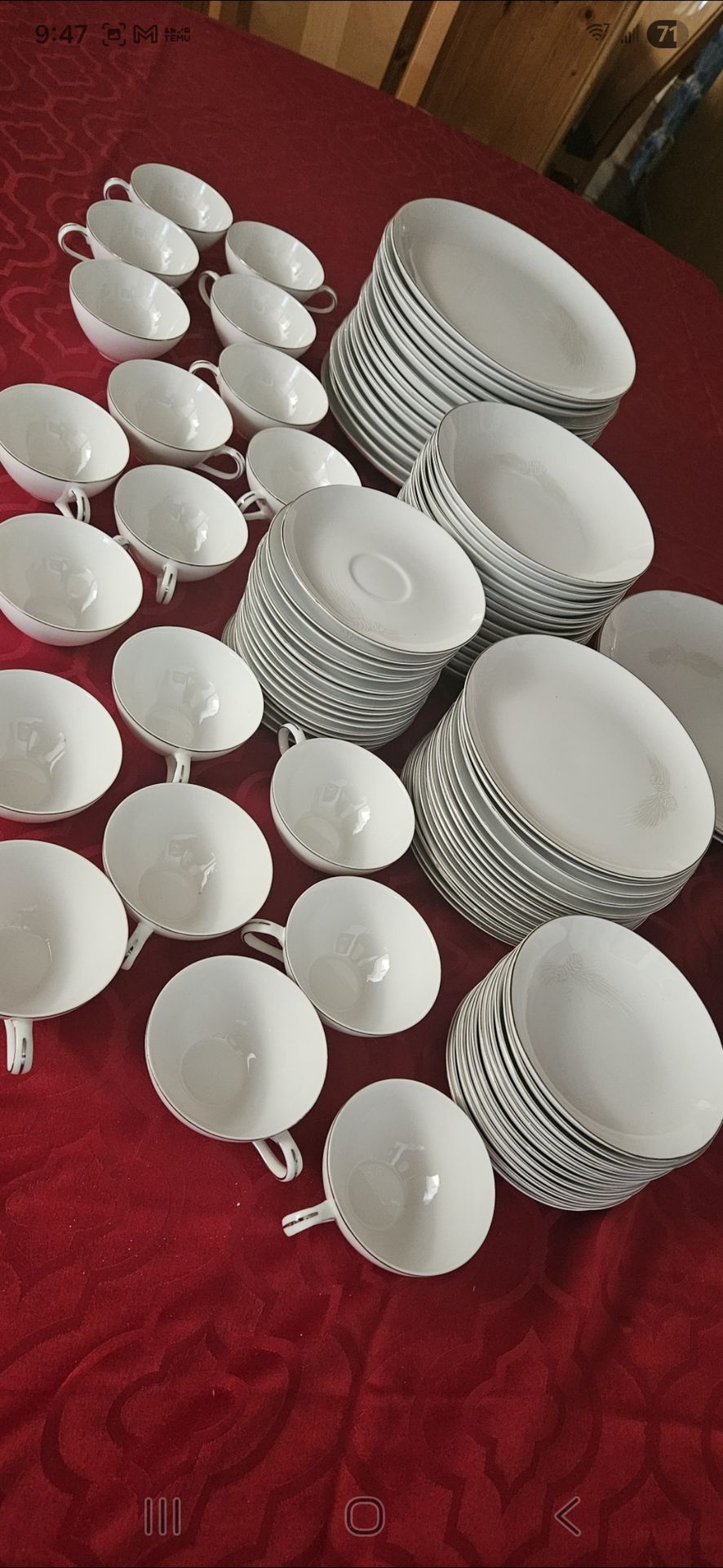 Plates Set