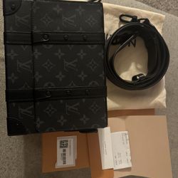 Louis Vuitton Trunk Messenger