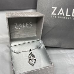 Last Minute Christmas Gifts Looopheart Diamond Accent Pendant With Sterling Silver Chain