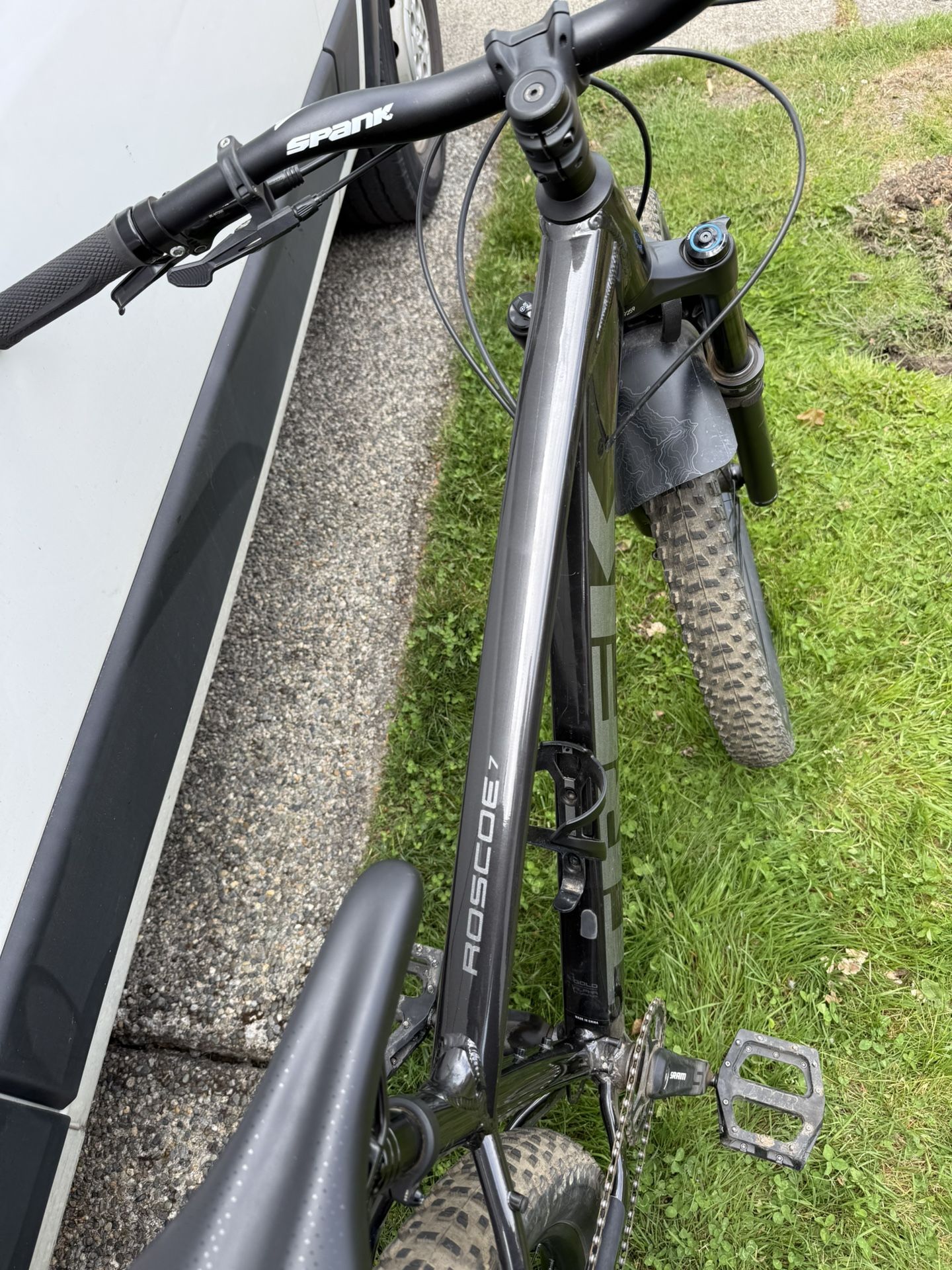 Trek Roscoe 7 Medium mountain bike
