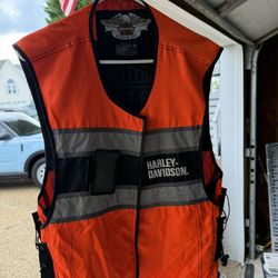 Harley Davidson Brand Reflective Motorcycle Vest. 