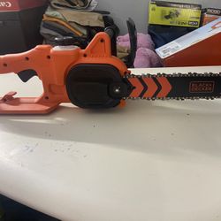 Black And Decker Corded 14 Inch Chainsaw