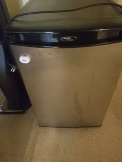Mini cooler.