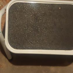 Metal No Slip Foot Stool