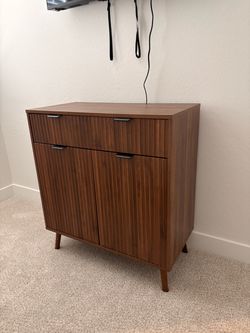 Fluted cabinet
