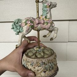 Vintage 8” Carousel 🎠 Horse 