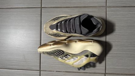 adidas yeezy 700 V3 salt ‘fade salt’