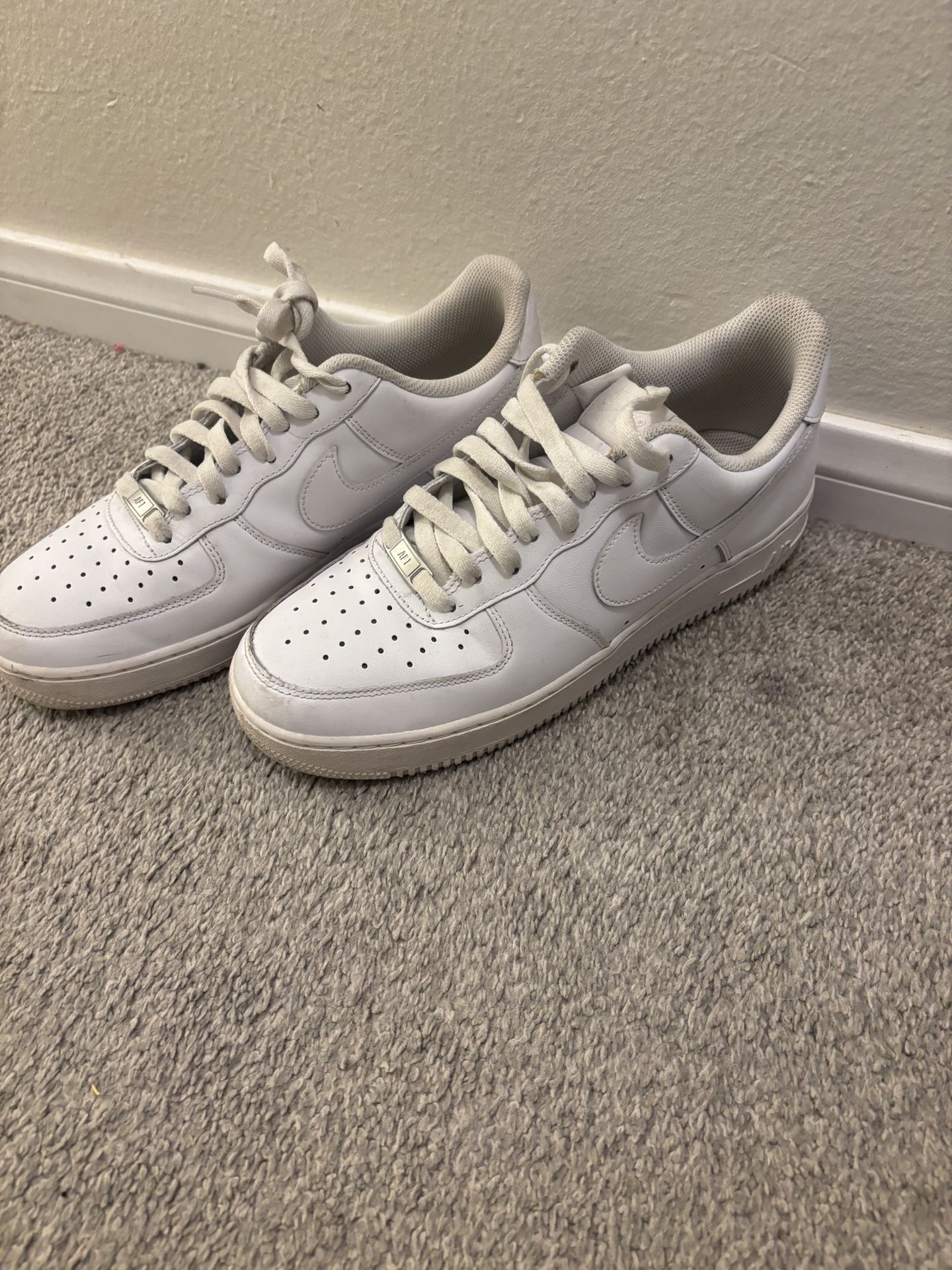 NEW Airforce 1’s Size 9.5