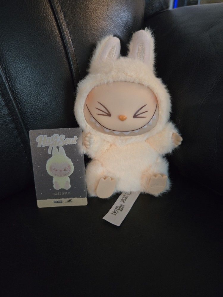 Labubu Have A Seat Sisi Yellow Color Plush Toy Keychain