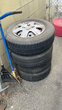 Tires with rums
