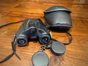 PENTAX UCF X 10x25 Compact Porro Prism Multi-Coated Binoculars Case Caps