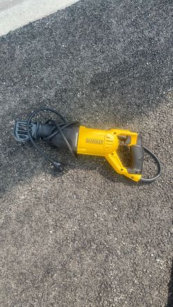 Dewalt saw