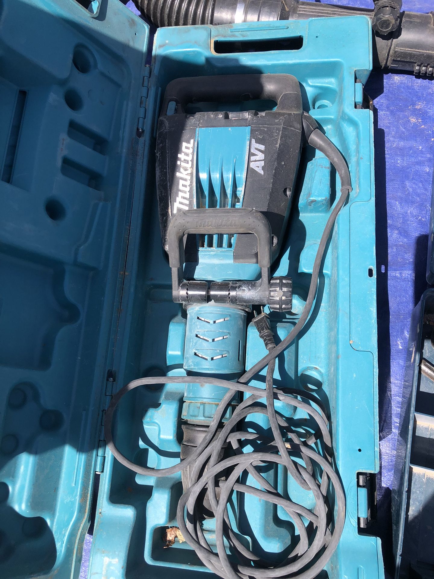 MAKITA JACK HAMMER