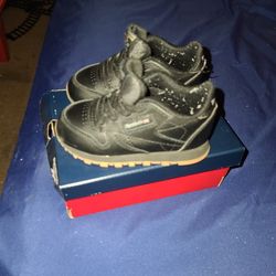 Reebok Classics Sz6 Toddlers 