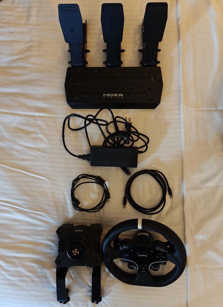 Moza R5 Racing Bundle