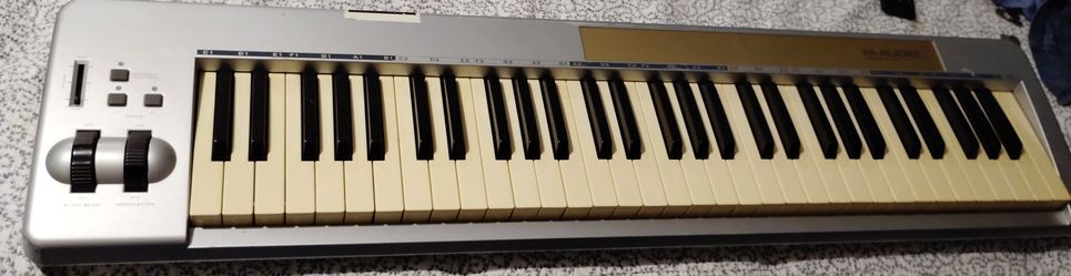 M-AUDIO KEYSTATION 61