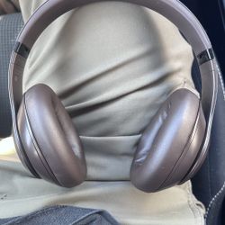 Beats Studio pros