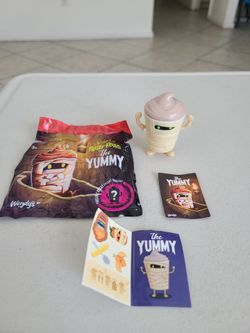 Wendy's Frosty Freights Yummy Mummy Halloween Kids Meal Action Figure Toy