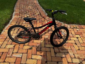 20 inch wheel Giant Bicycle