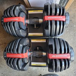 Pair Of Bowflex Dumbbells 52.5 Lbs 