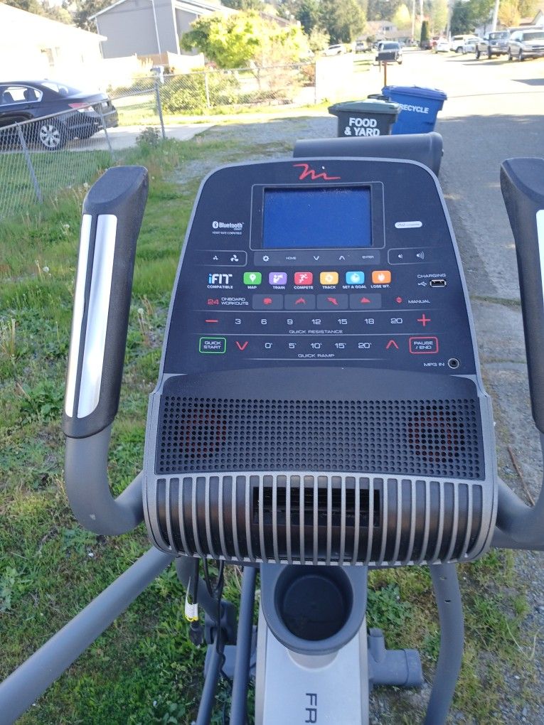 Step Workout Elliptical Machine