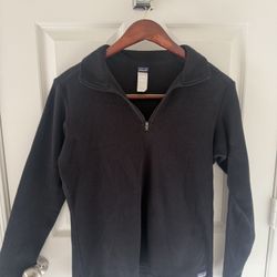 Patagonia Women's Black Quarter Zip-Up Fleece Sweater