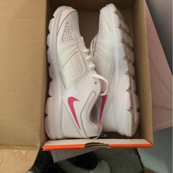 Woman’s T-lite XI Nike Shoes