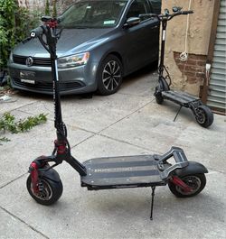 Dualtron Achilleus Electric Scooter | 65 Miles | Runs | Stem Broken | Parts or Repair
