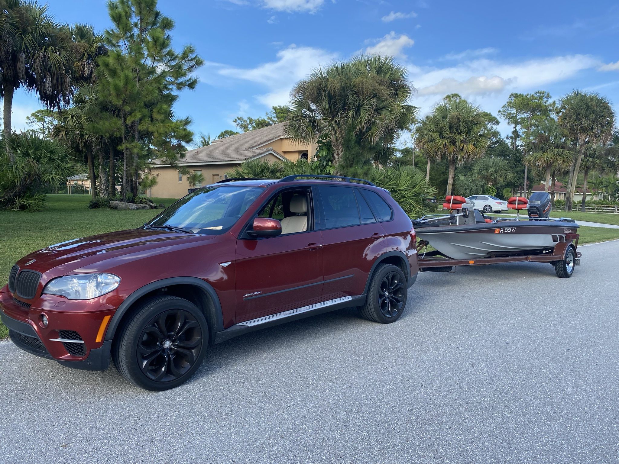 Bass boat for Sale. 1989 Charger 170V Foxfire w/ 150 Mariner.