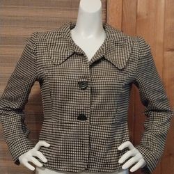 ADORABLE BLACK AND WHITE BLAZER!!🥰(30240,LAGRANGE GA!)