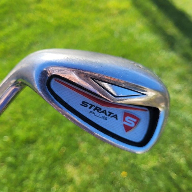 Strata Plus By Callaway Pitching Wedge Golf Club, LH