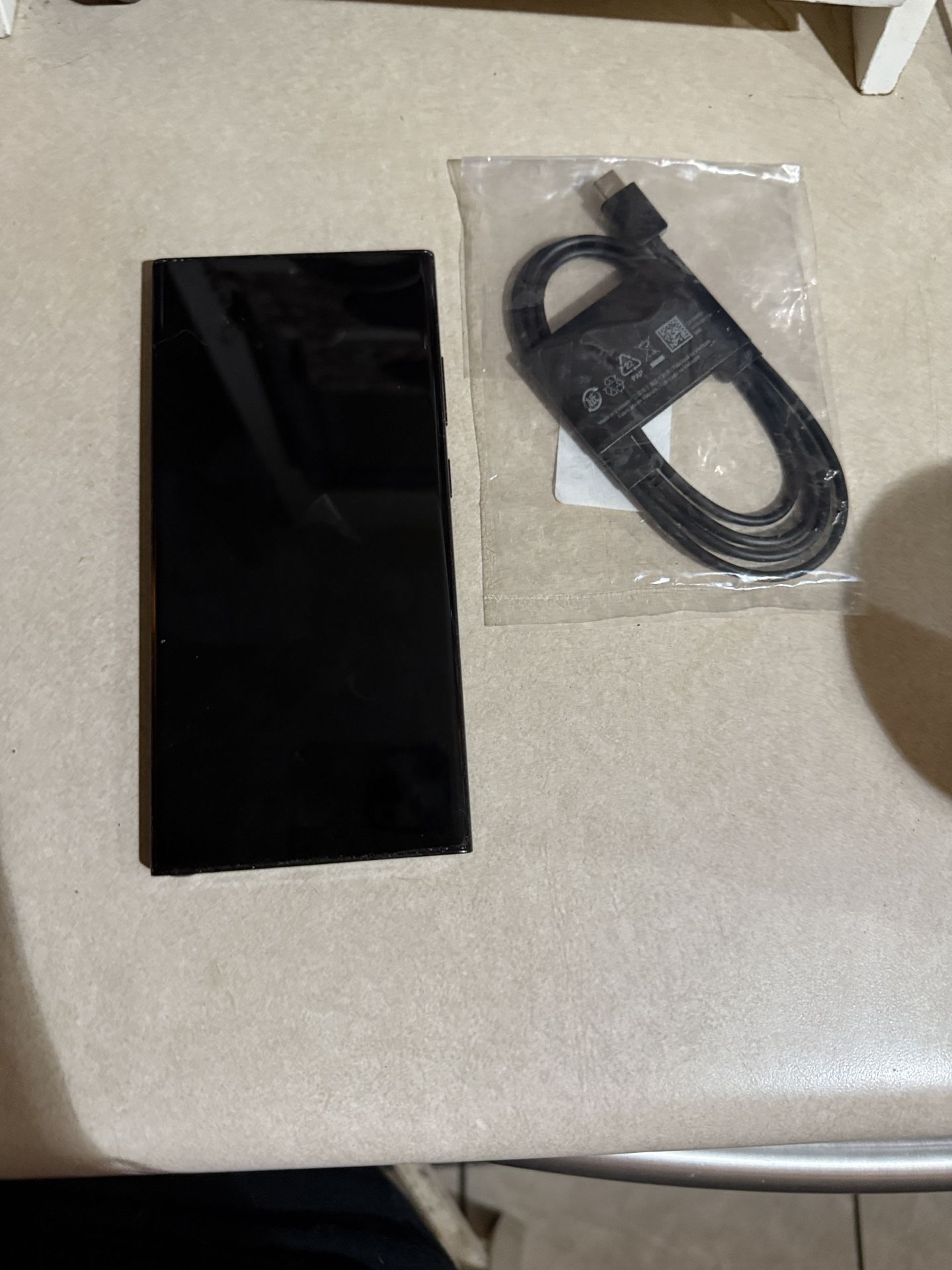 Unlocked Samsung galaxy S23 Ultra 