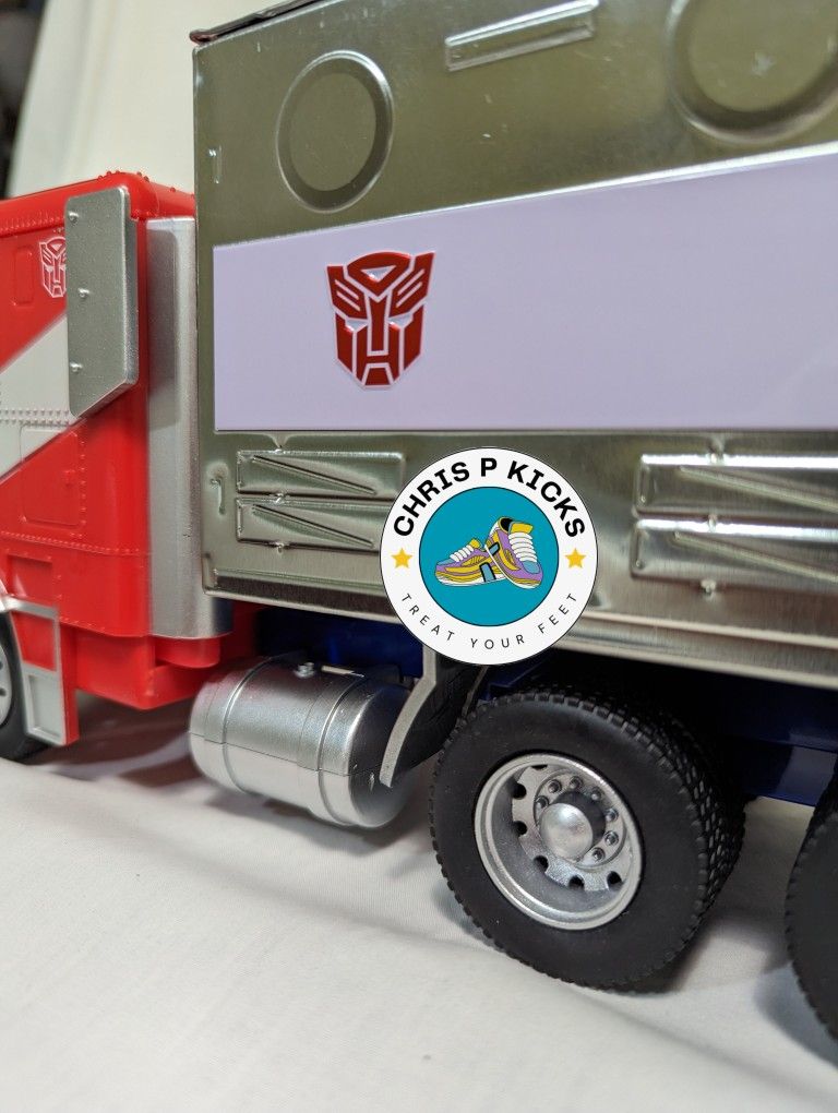 AMC Transformers Rise of The Beast Optimus Prime Truck Popcorn Bucket Hasbro - Limited Collectible!-