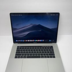 MacBook Pro 2016 W/ TOUCHPAD
15.4 inches 
Intel Core i7
16GB RAM 
512GB SSD 
GREAT CONDITION👌🏽👌🏽

