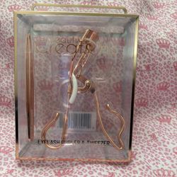 Eyelash Curler With Tweezers