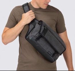 LowePro Mirrorless Camera Bag