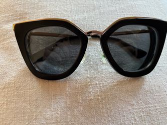 Prada frames