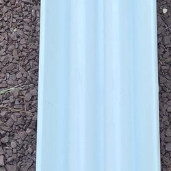 Hanging fluscent light