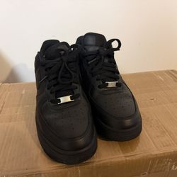 Black Air Forces 10.5 