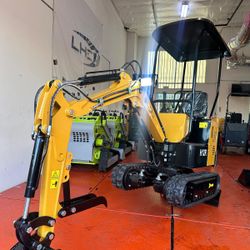 1 Ton Mini Excavator For Sale! Located In Baldwin Park 