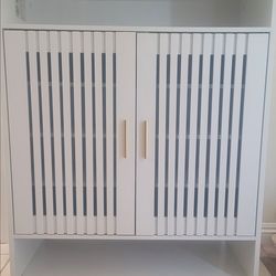 Shoe Cabinet with Doors