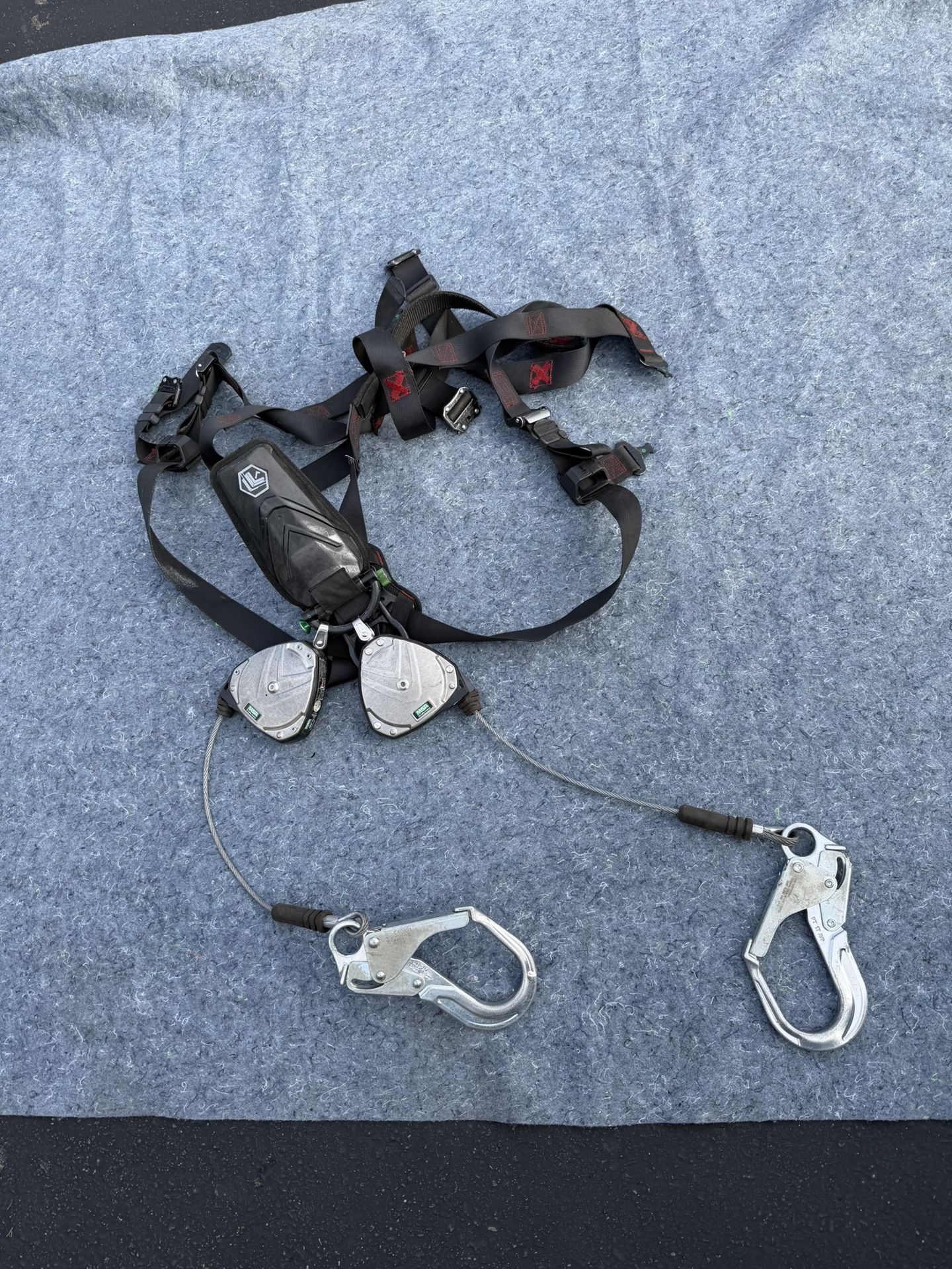 MSA V-EDGE Dual SRL Fall Protection System w/ Full Body Harness – Professional Safety Gear