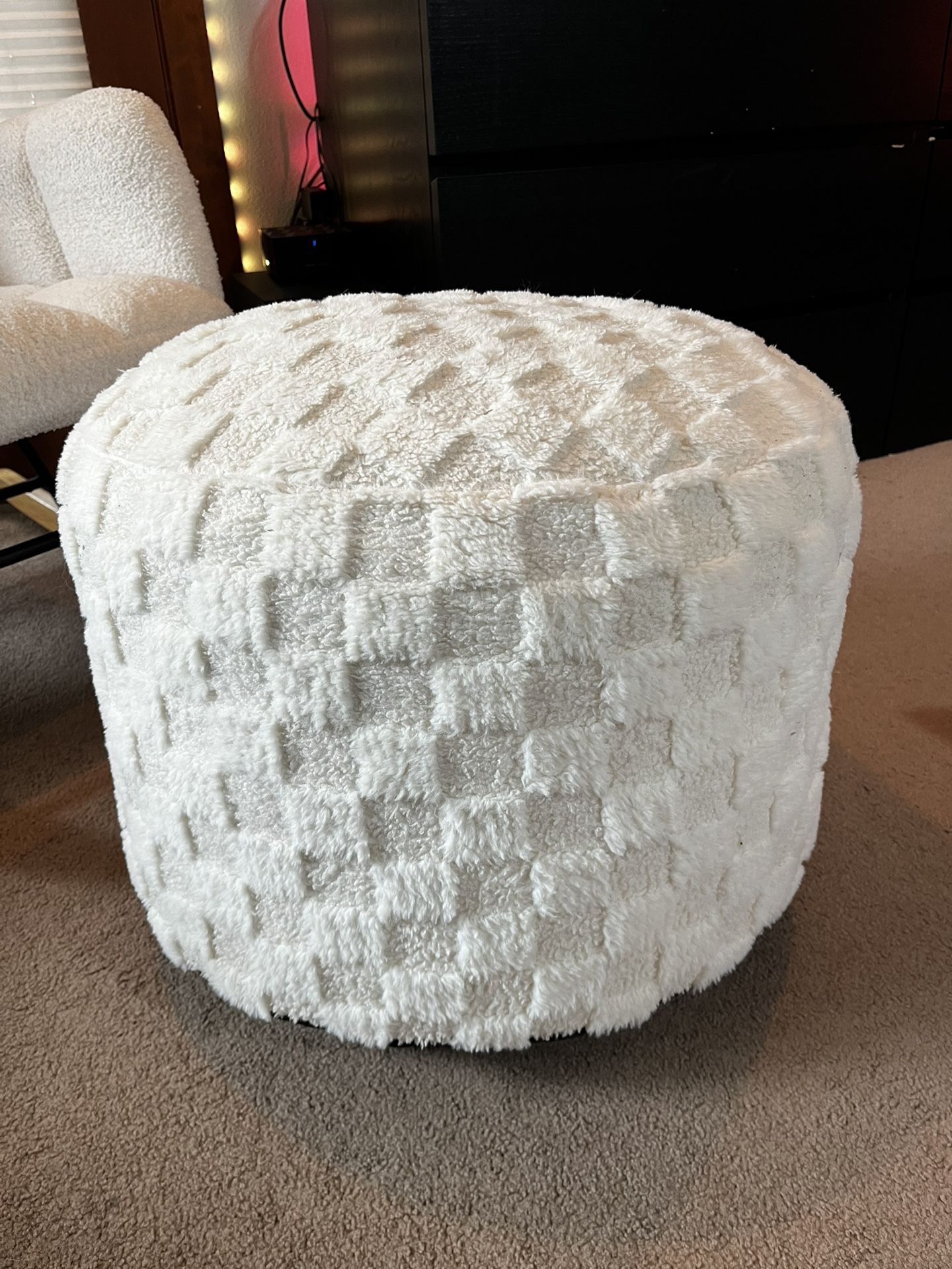 Poof Ottoman