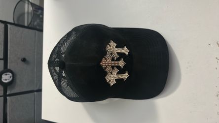 Chrome heart hat