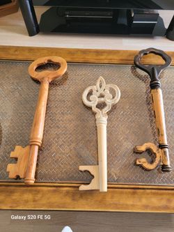 Set Of 3 Decorative Wood Keys