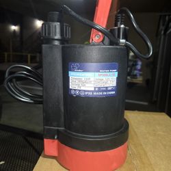 SUBMERSIBLE PUMP 