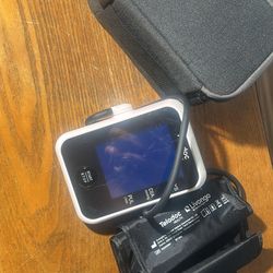 brand New Blood Pressure Testing Kit With Case